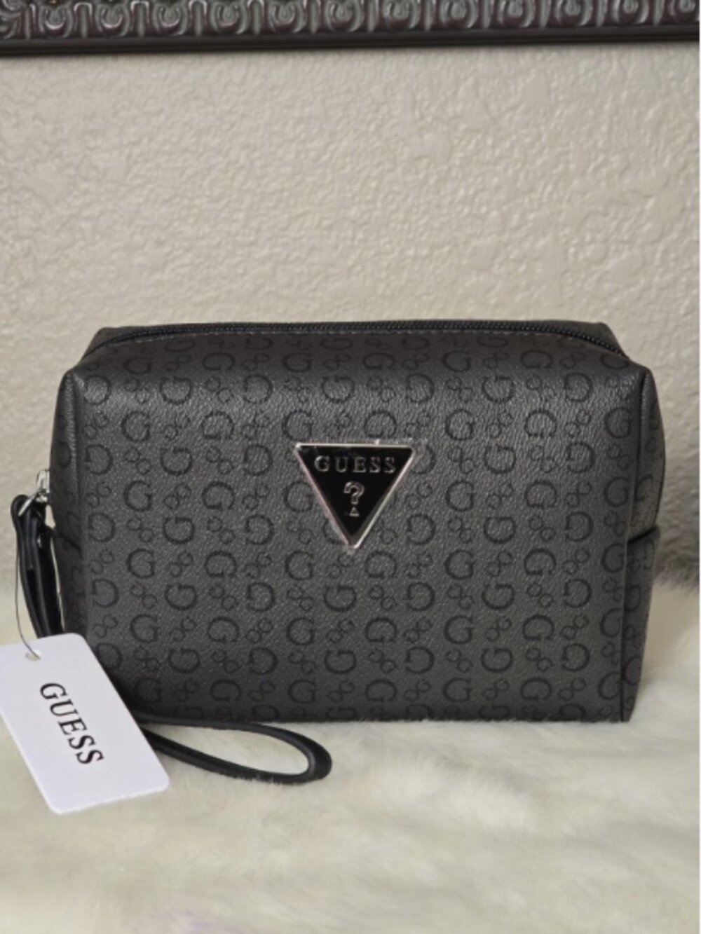 🖤 GUESS Black Logo Wristlet / Cosmetic Pouch